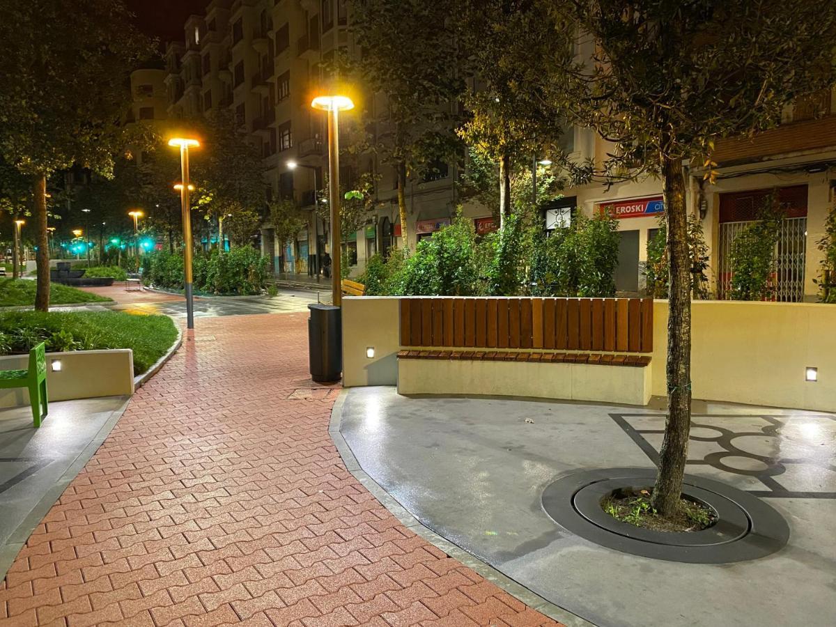 Apartamento La Alameda De Indautxu Bilbao Exteriér fotografie